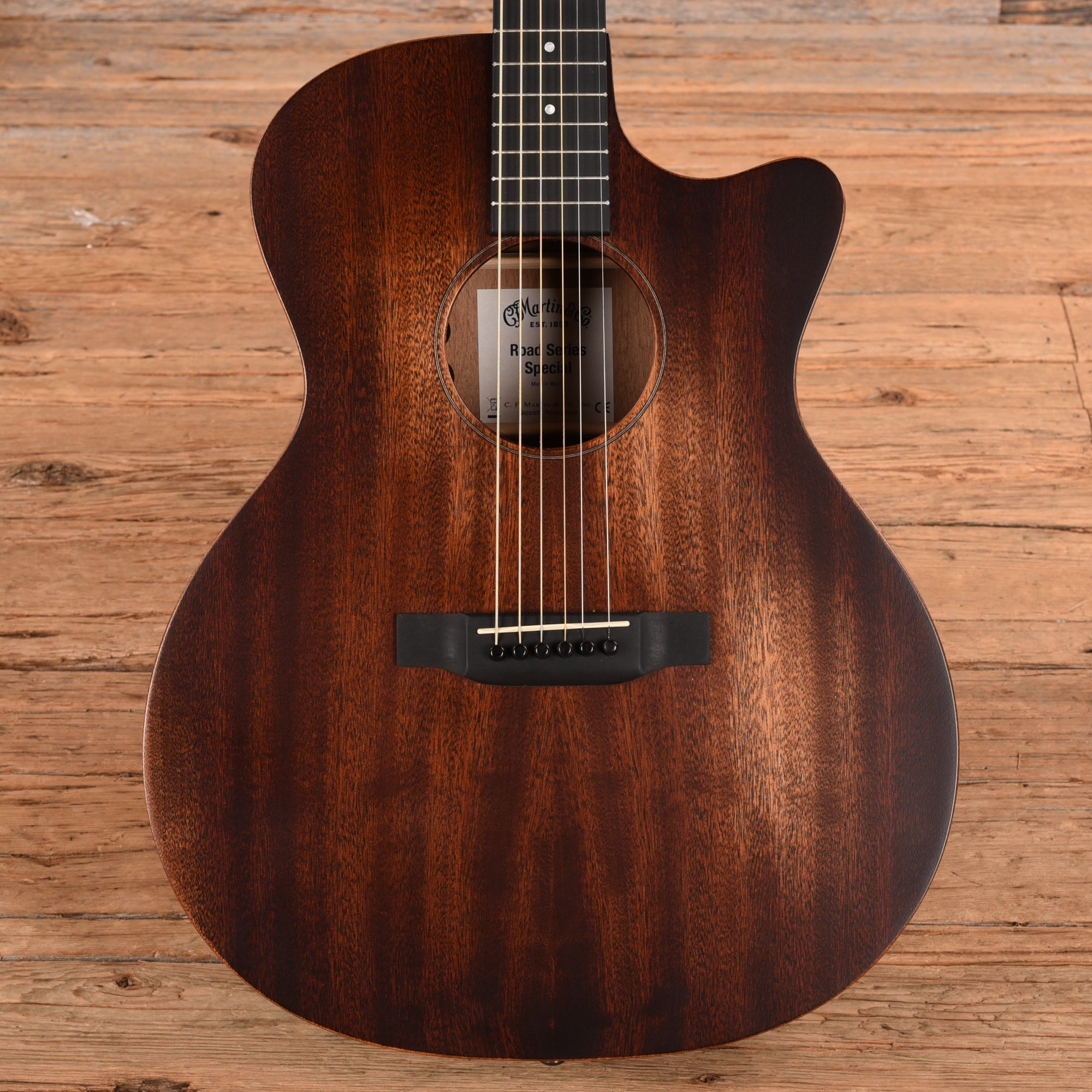 Martin GPC-10E Sunburst 2023 Acoustic Guitars