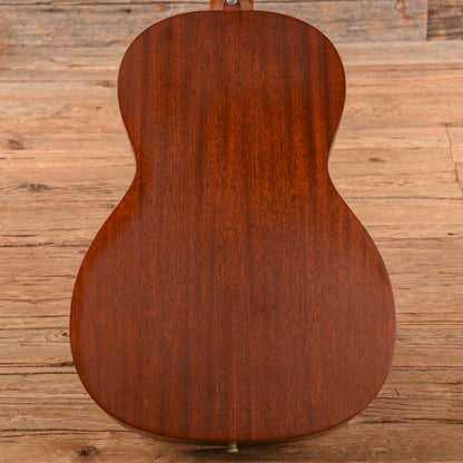 Martin 000-15S Natural Acoustic Guitars / OM and Auditorium