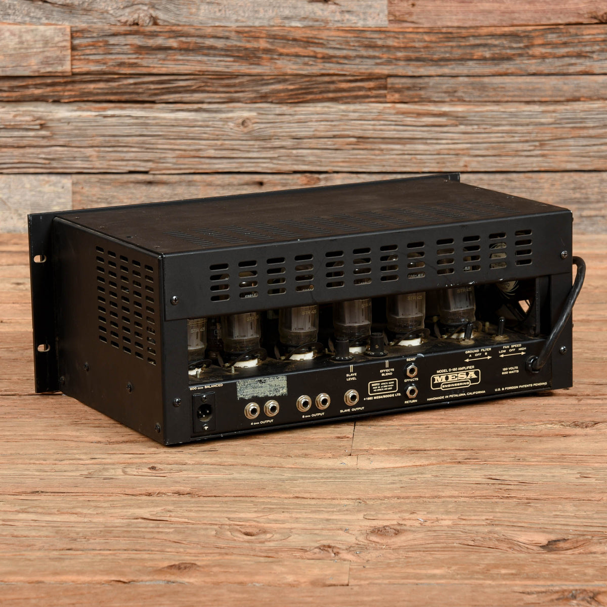 Mesa Boogie D-180 2-Channel 200-watt Rack-Mount Bass Amp Head  1982 Amps / Bass Amps / Bass Cabinets