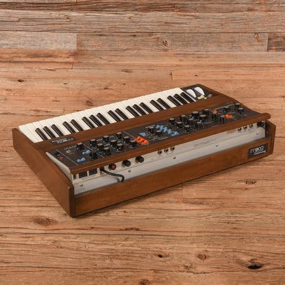 Moog Minimoog Model D 44-Key Monophonic Synthesizer  1972 Keyboards and Synths / Synths / Analog Synths