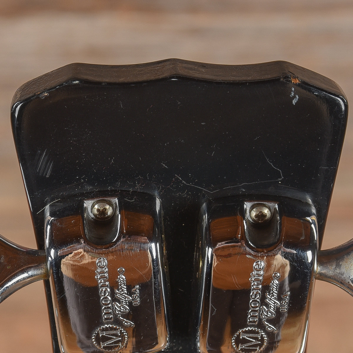 Mosrite Electric Dobro Bass Sunburst 1967 Bass Guitars / 4-String