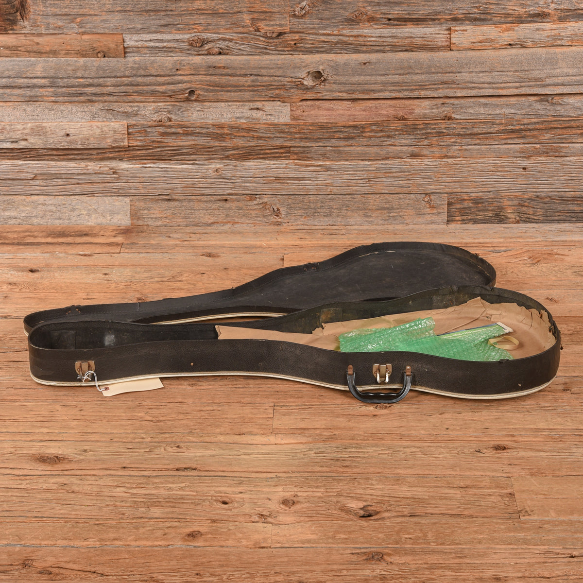 National Studio 66 Sand Buff 1961 Electric Guitars / Solid Body