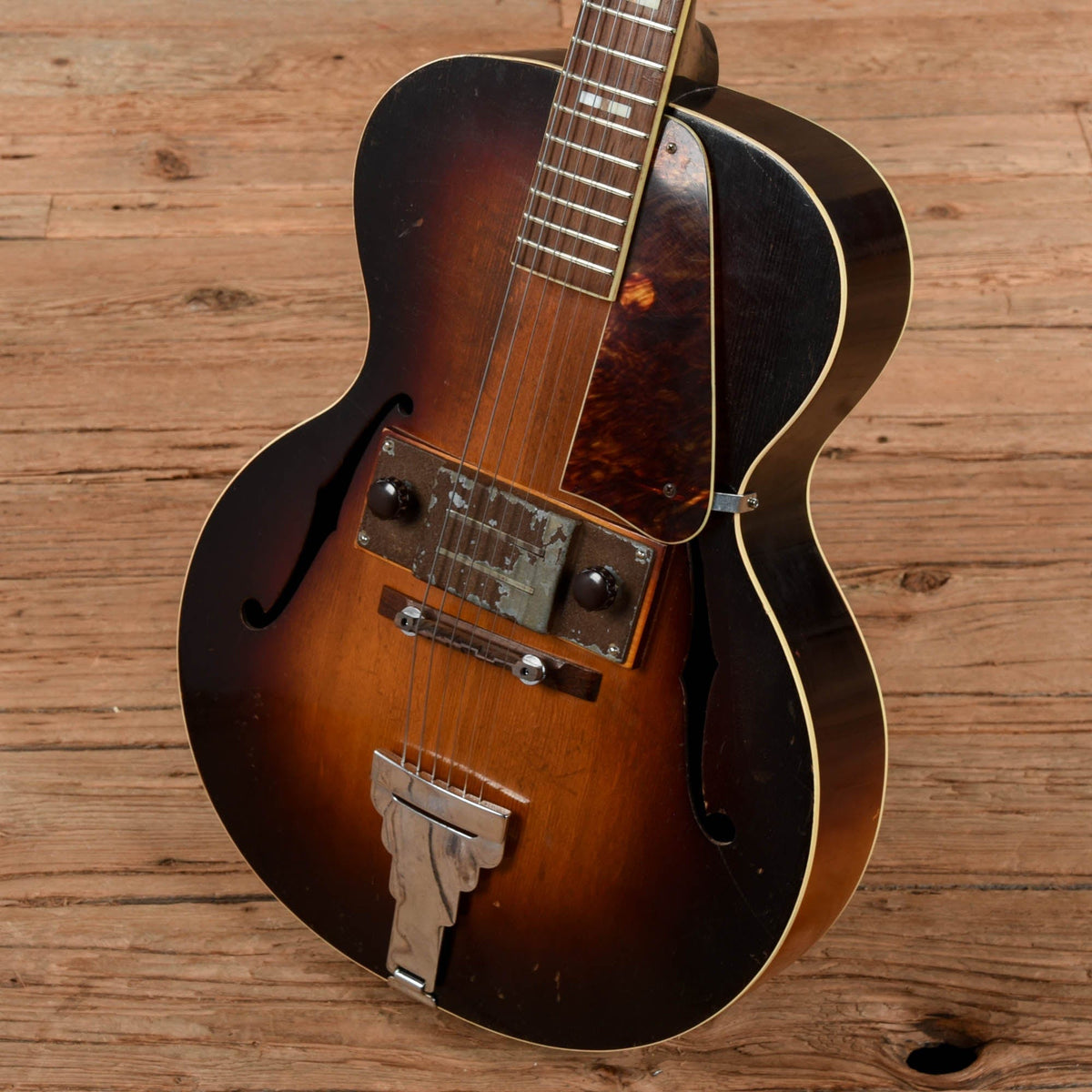 Recording King NOT SURE - FIGURE OUT Sunburst Electric Guitars / Hollow Body
