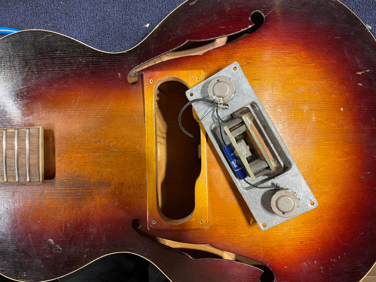 Recording King NOT SURE - FIGURE OUT Sunburst Electric Guitars / Hollow Body