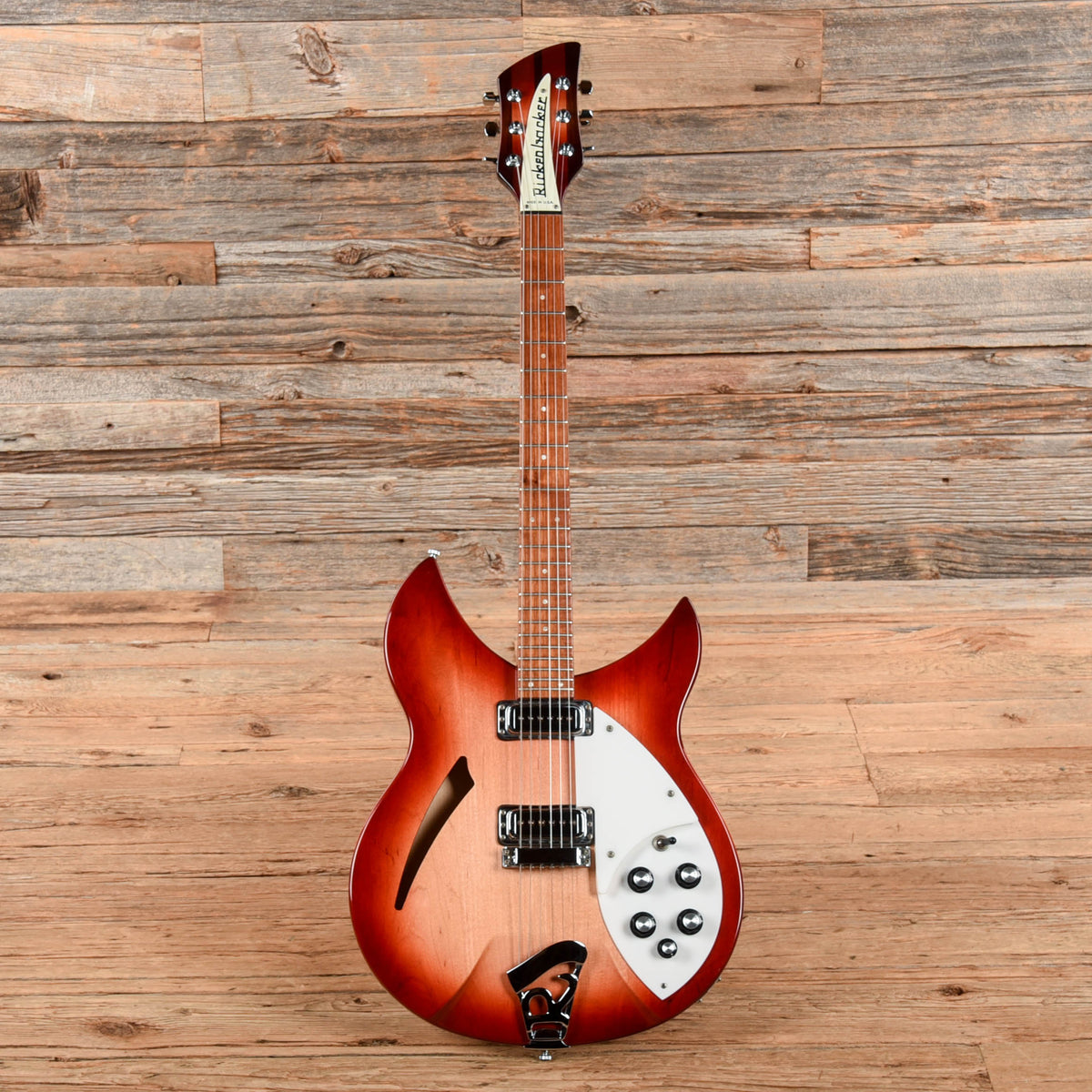 Rickenbacker 330 Fireglo 1996 Electric Guitars / Semi-Hollow