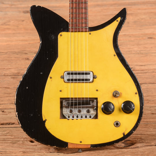 Rickenbacker Model 1000 Jetglo 1957 Electric Guitars / Solid Body