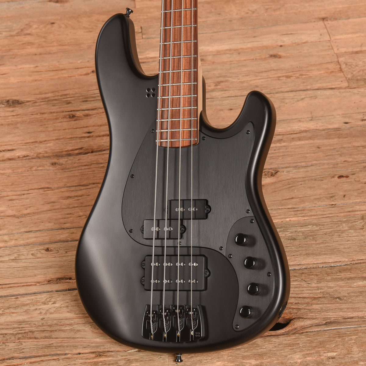 Sandberg California VM Nighthawk 4 Black Matt Bass Guitars / 4-String