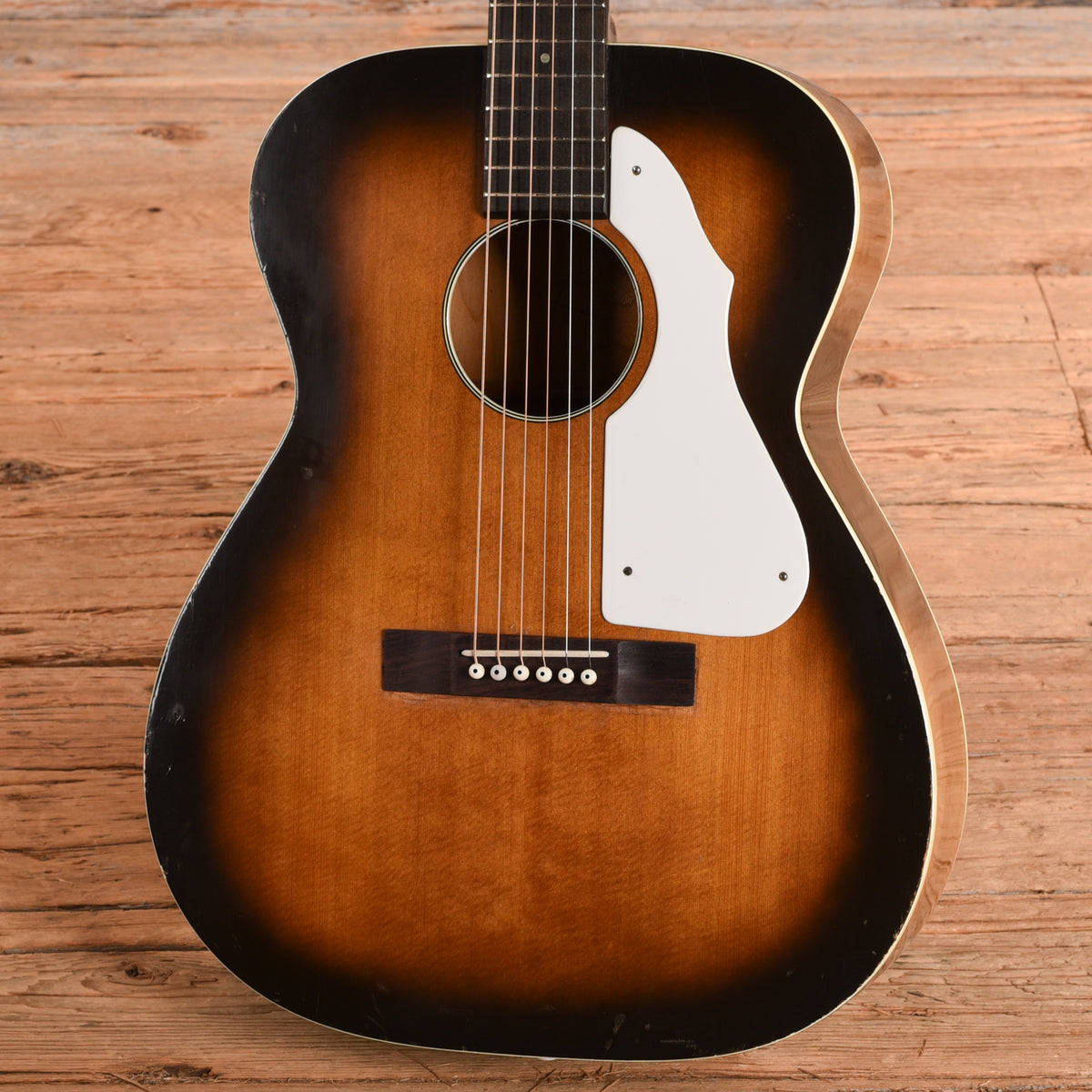 Silvertone H621 Sunburst Acoustic Guitars
