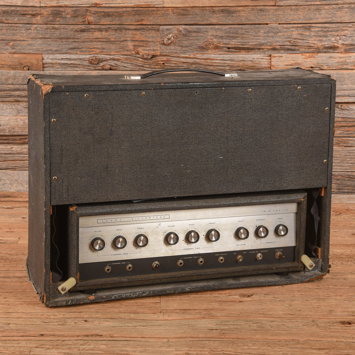 Silvertone Model 1484 Twin Twelve 60-Watt 2x12 Piggyback Guitar Amp  1963 Amplifiers