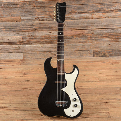 Silvertone 1448 w/ Amp Case Black 1960s Electric Guitars / Solid Body