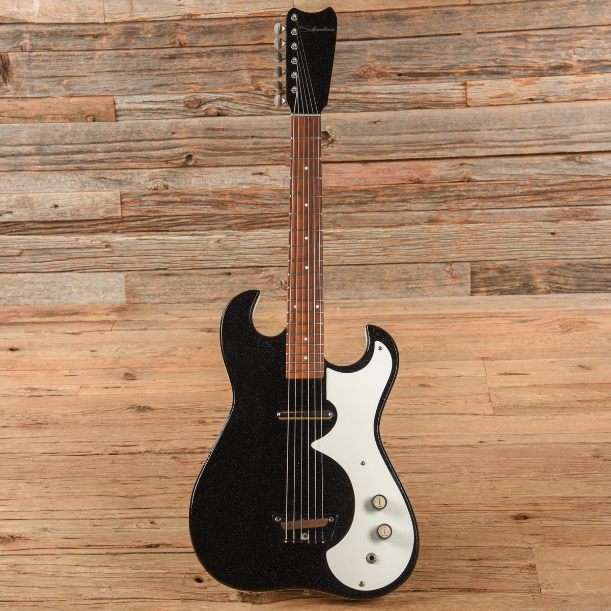 Silvertone 1448 w/Amp in Case Black Electric Guitars / Solid Body
