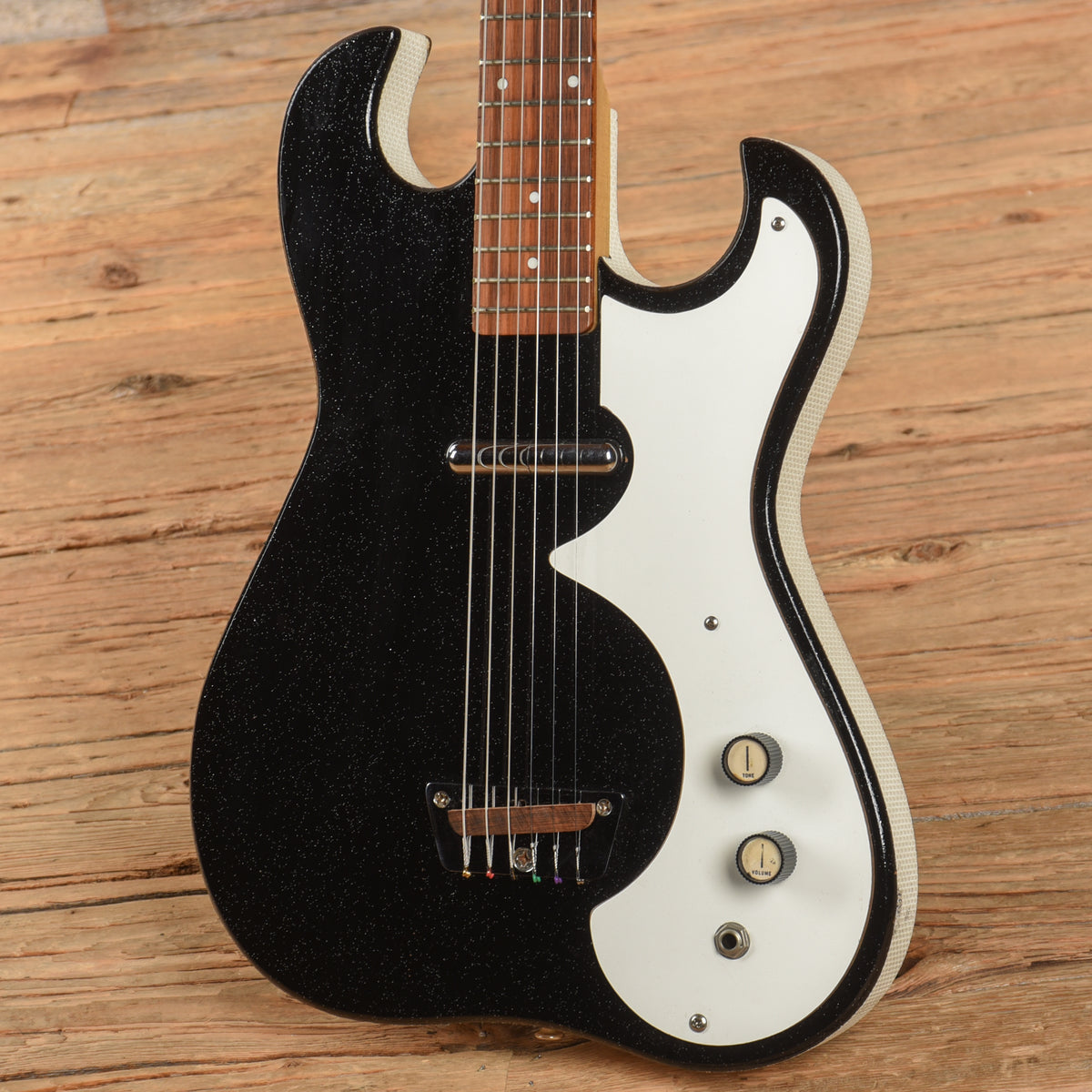 Silvertone 1448 w/Amp in Case Black Electric Guitars / Solid Body