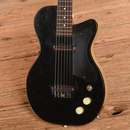 Silvertone Peanut Body Black 1960s Electric Guitars / Solid Body