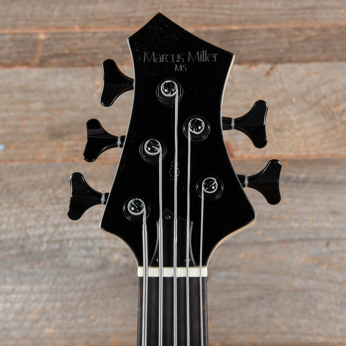 Sire Marcus Miller M5 Swamp Ash 5-String Natural Satin (2nd Gen) Bass Guitars / 5-String or More