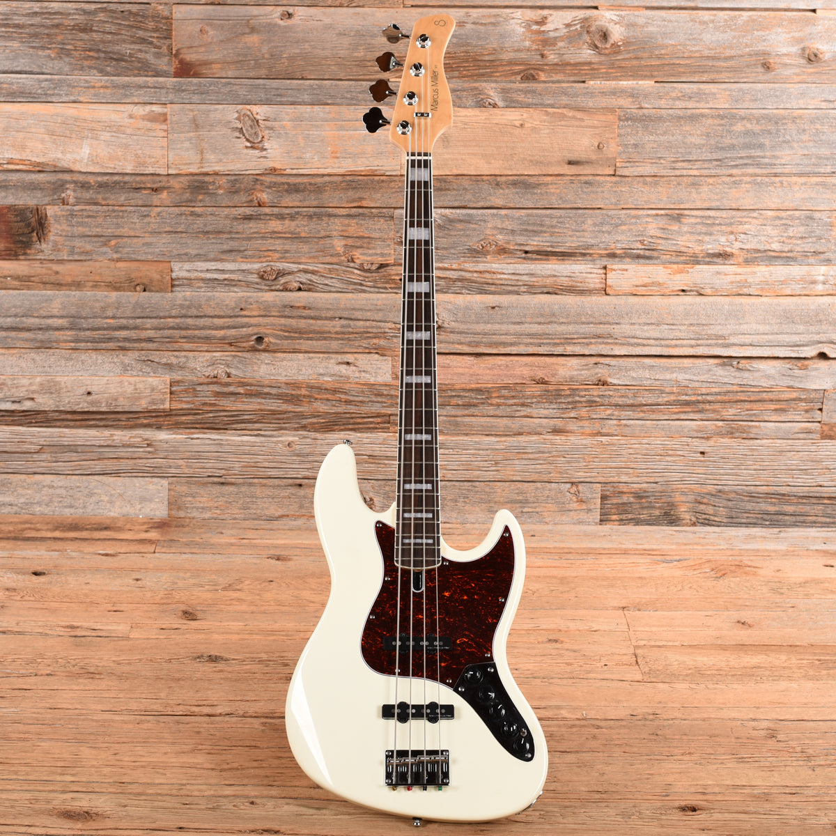 Sire Marcus Miller 2nd Generation V7 White 2022 Bass Guitars