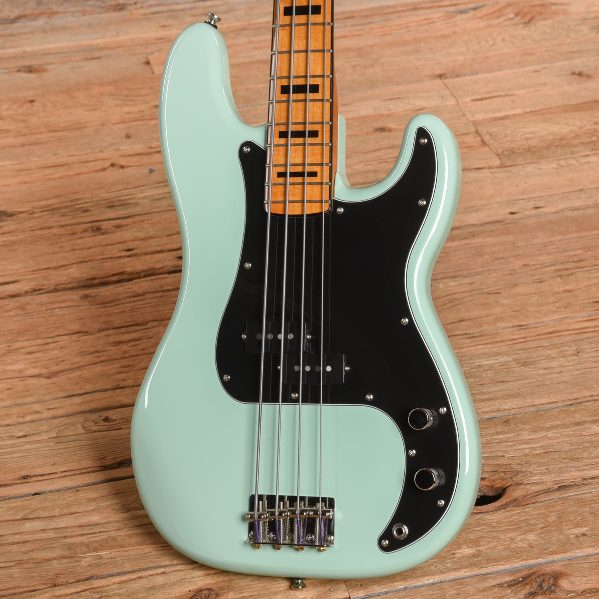 Squier Classic Vibe '70s Precision Bass Surf Green 2022 Bass Guitars / 4-String