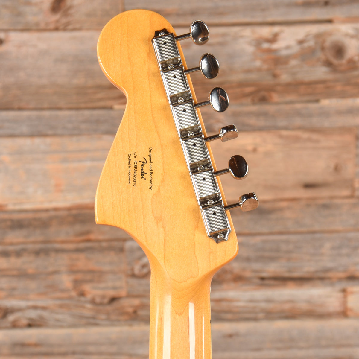 Squier Classic Vibe Bass VI Tahitian Coral Bass Guitars / 5-String or More
