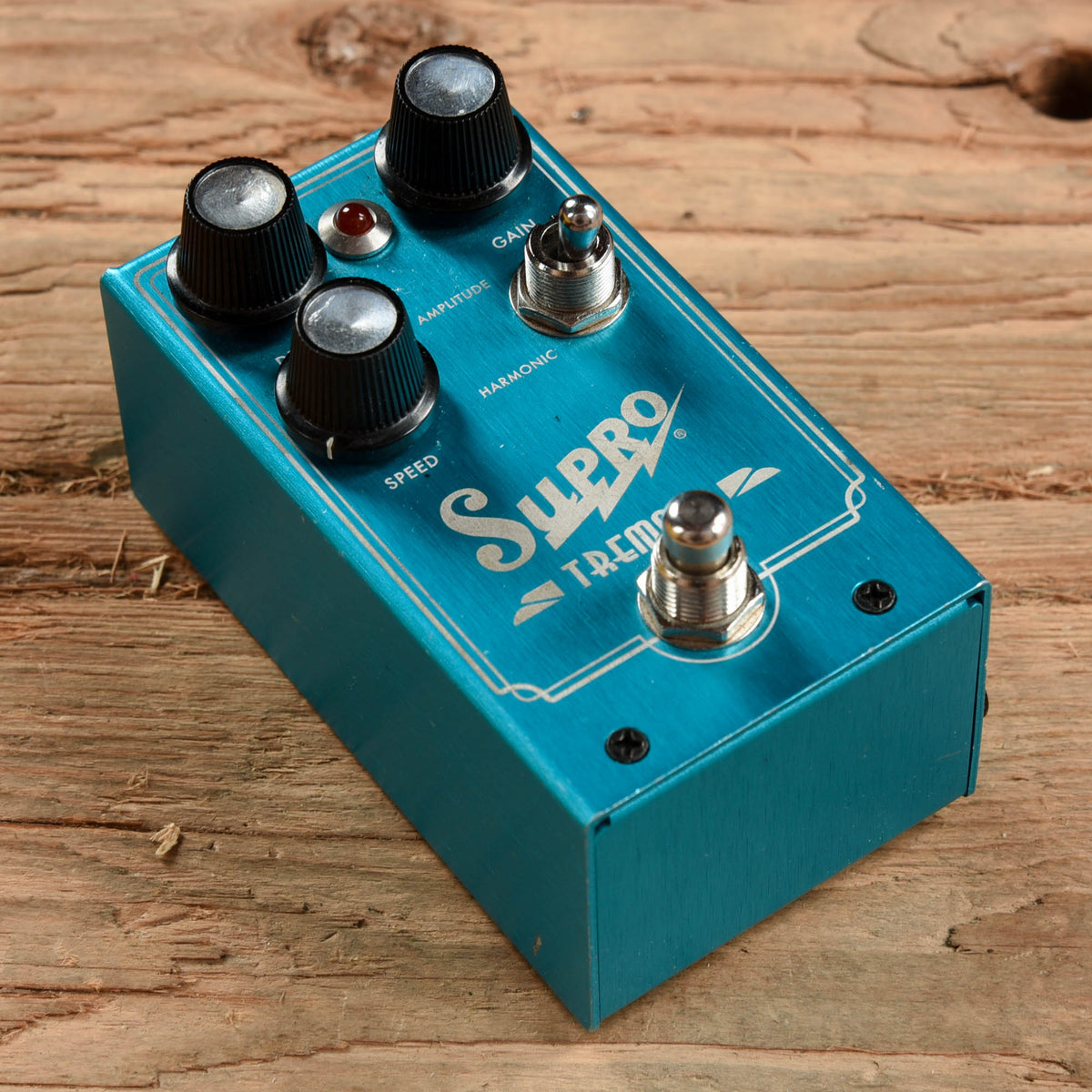 Supro 1310 Tremolo Effects and Pedals / Tremolo