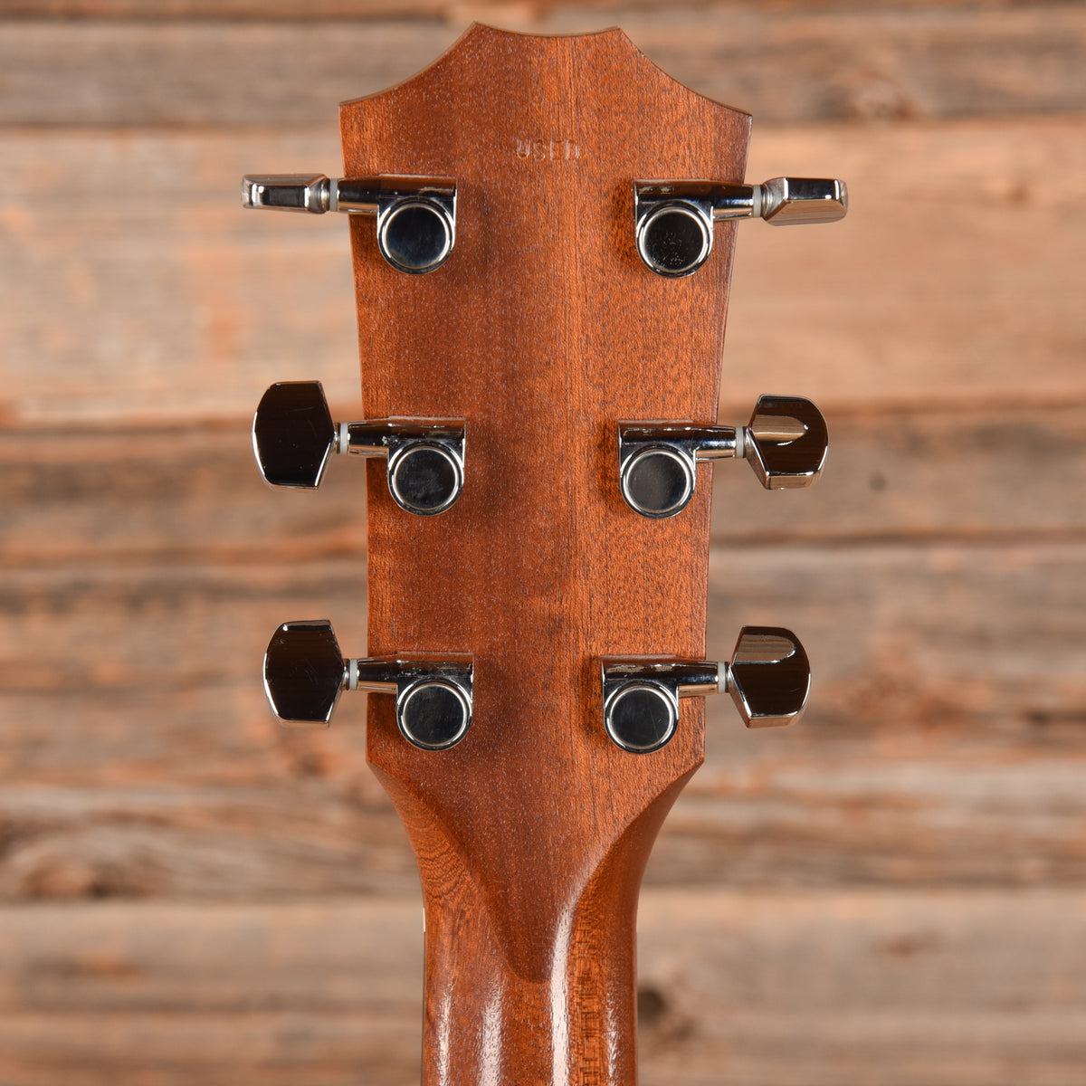 Taylor 210 DLX Natural Acoustic Guitars / Dreadnought