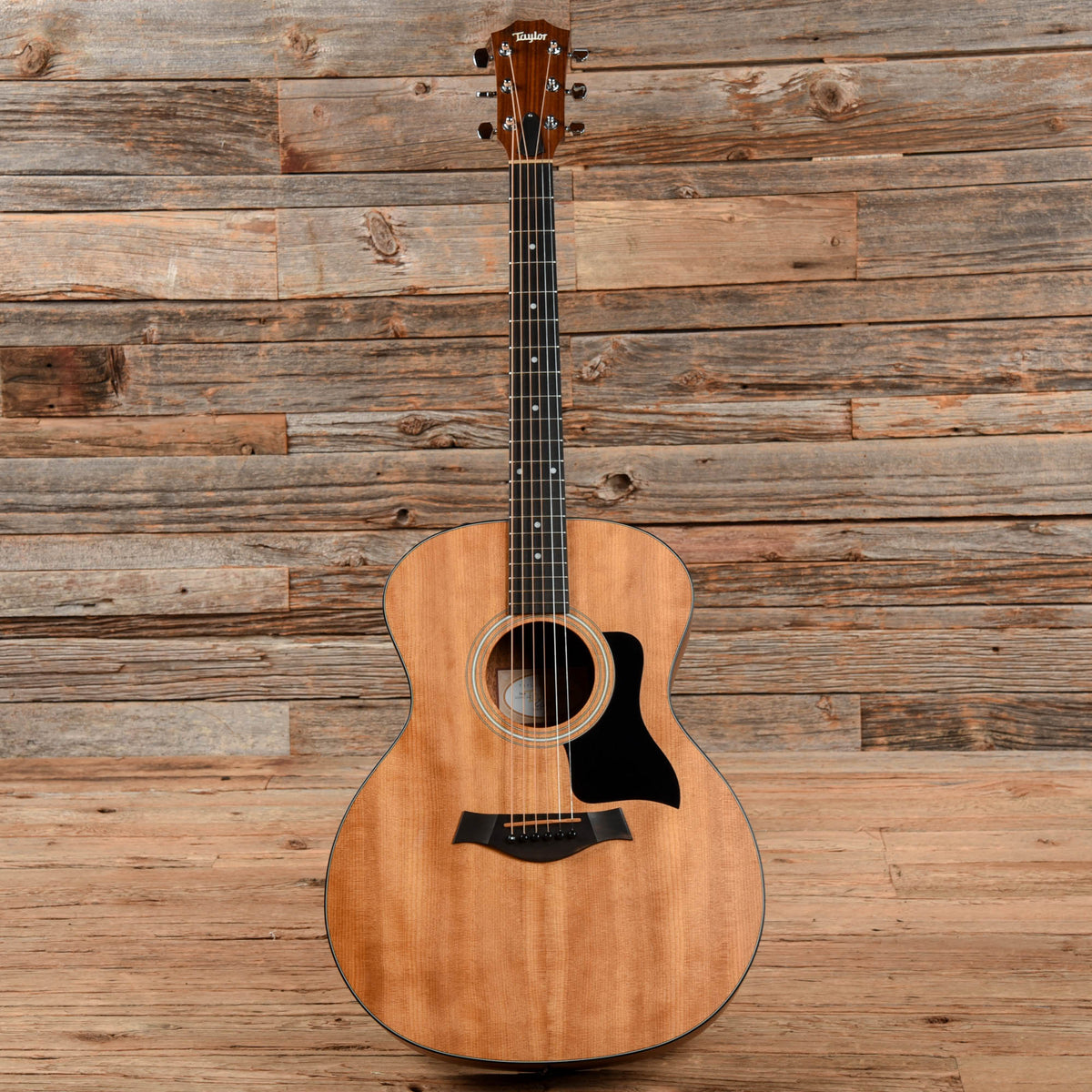 Taylor 114e Natural 2015 Acoustic Guitars / OM and Auditorium