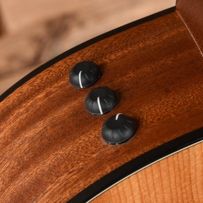 Taylor 114e Natural 2015 Acoustic Guitars / OM and Auditorium