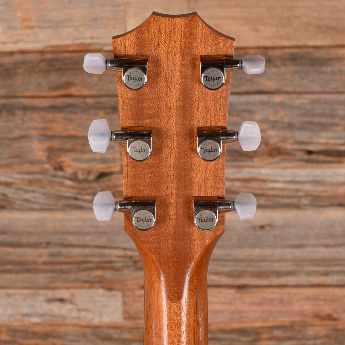 Taylor 214ce DLX Natural 2018 Acoustic Guitars