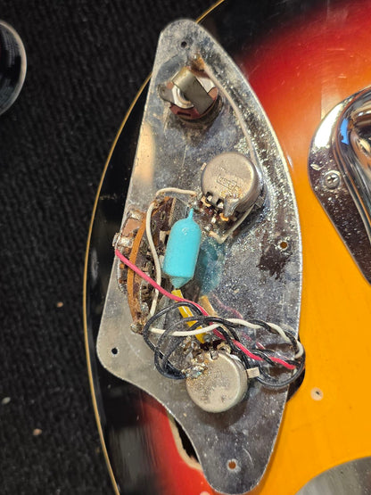 Vox Wyman Bass Sunburst 1960s Bass Guitars / 4-String