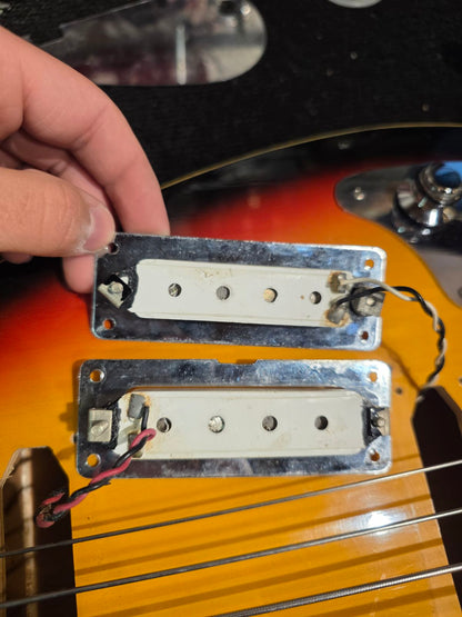 Vox Wyman Bass Sunburst 1960s Bass Guitars / 4-String