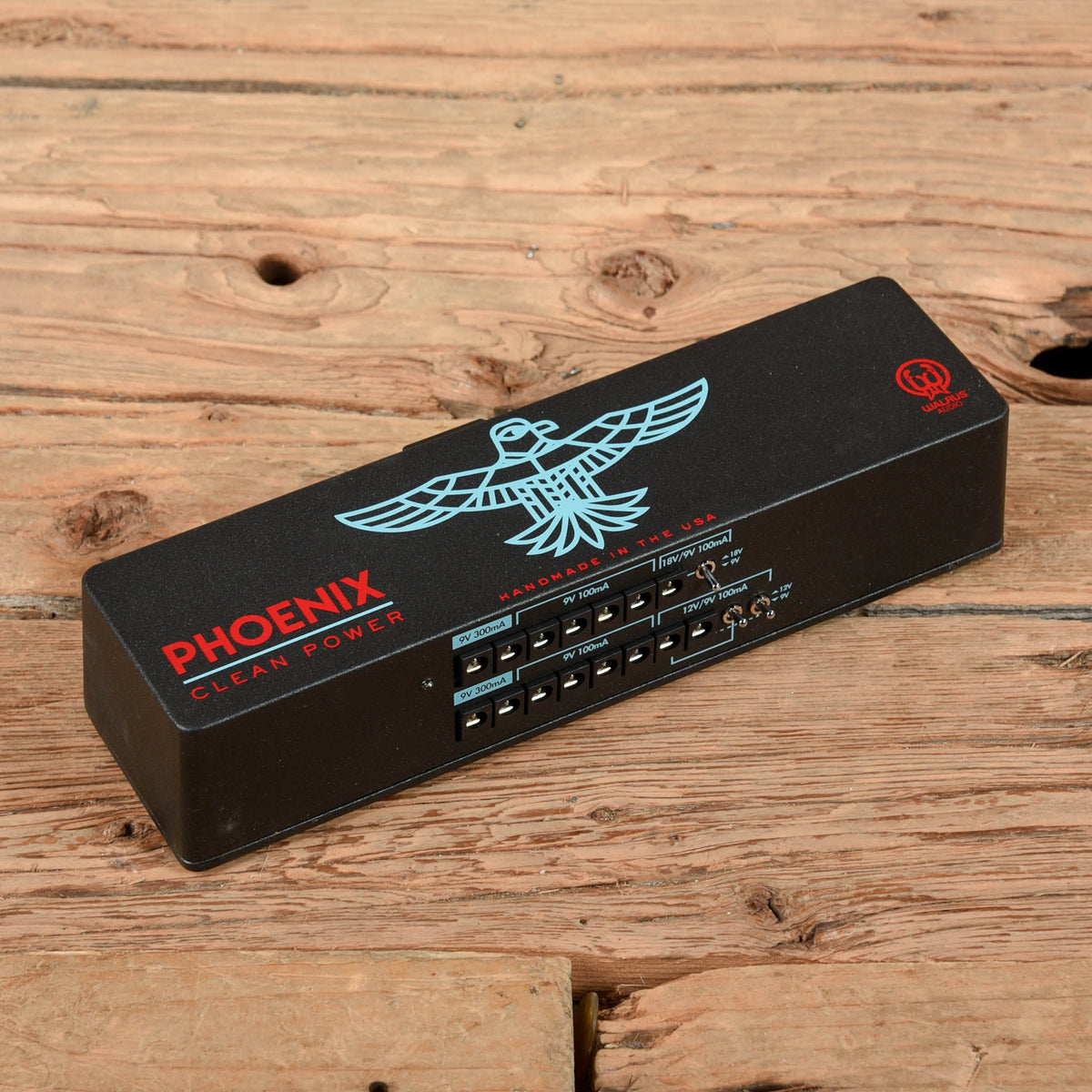 Walrus Phoenix Power Supply Effects and Pedals / Pedalboards and Power Supplies