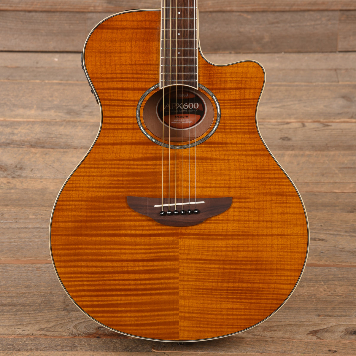 Yamaha APX600FM Flame Maple Amber Acoustic-Electric Guitar Acoustic Guitars / Built-in Electronics