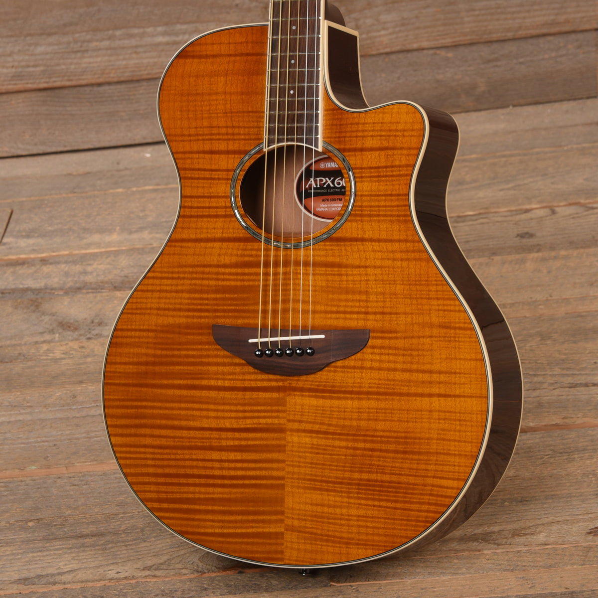 Yamaha APX600FM Flame Maple Amber Acoustic-Electric Guitar Acoustic Guitars / Built-in Electronics