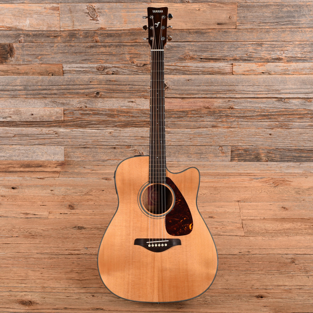 Yamaha FGX700SC Natural Acoustic Guitars