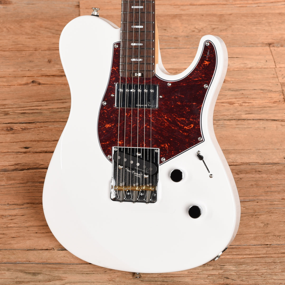 Yamaha PACP11S Pacifica SC Professional Shell White Electric Guitars