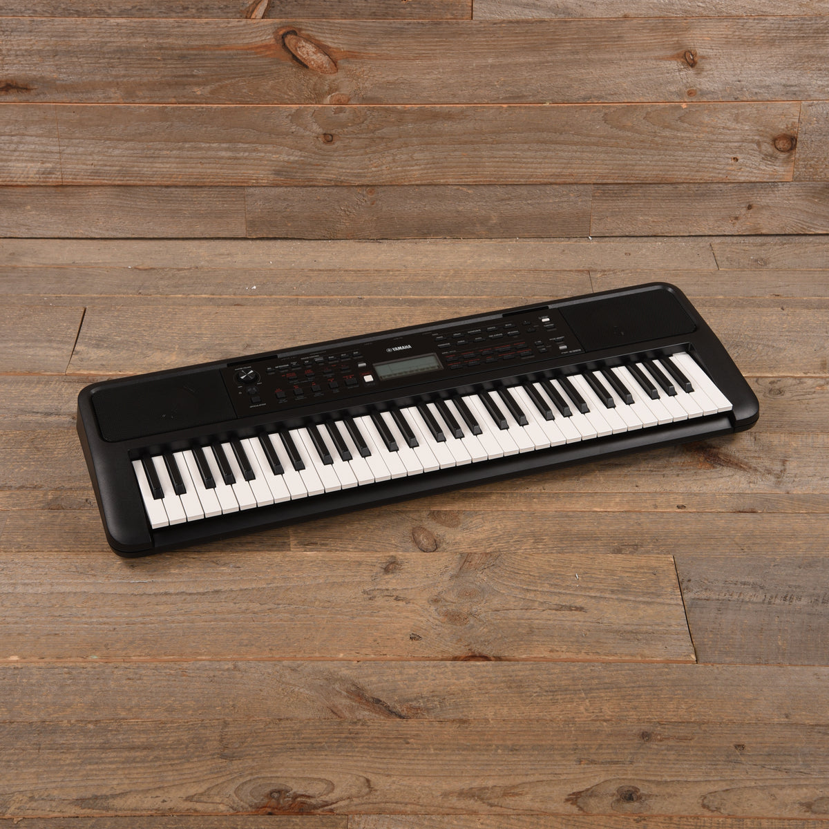 Yamaha PSRE383 61-Key Portable Keyboard Keyboards and Synths / Electric Pianos