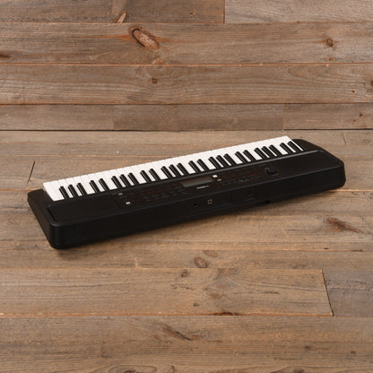 Yamaha PSRE383 61-Key Portable Keyboard Keyboards and Synths / Electric Pianos