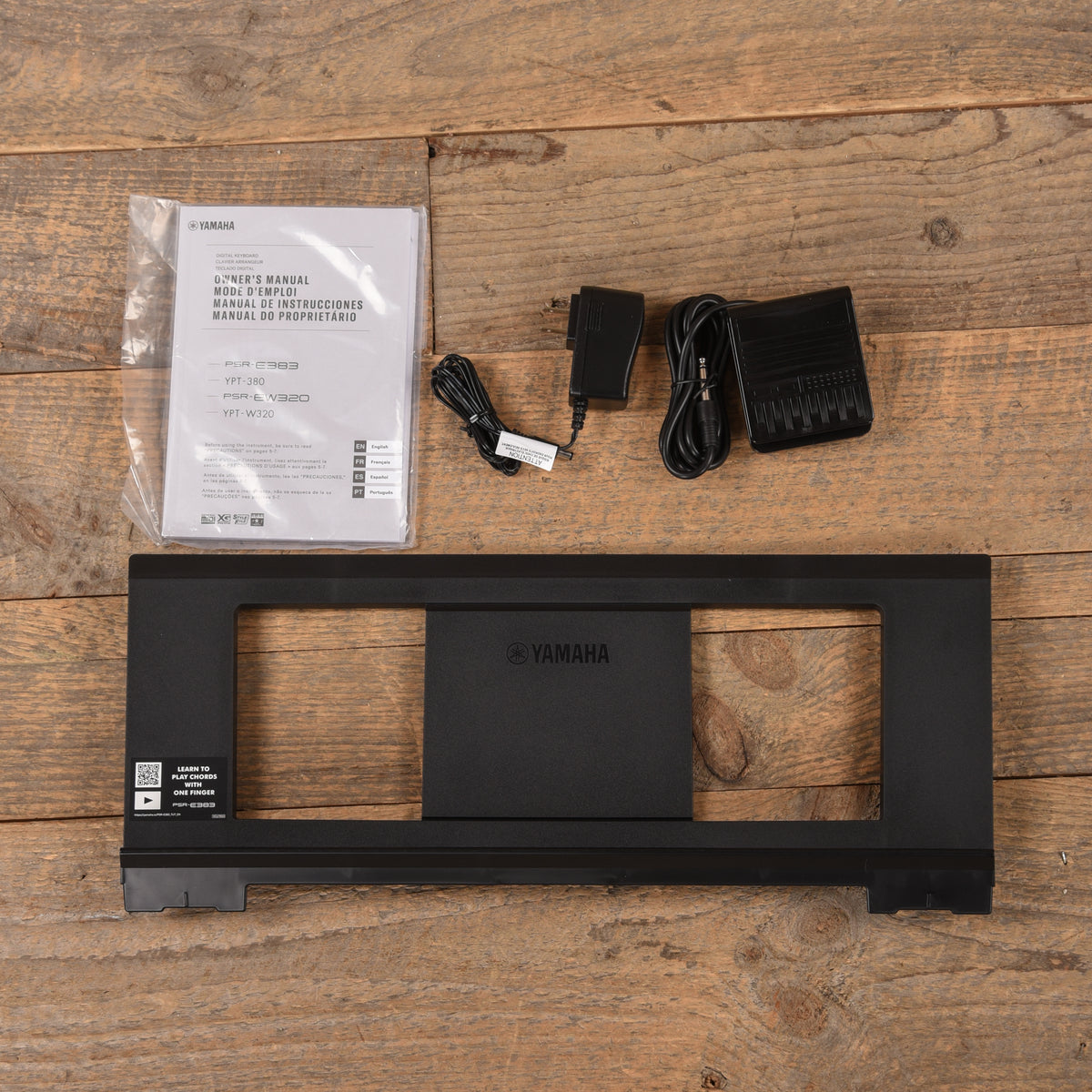 Yamaha PSRE383 61-Key Portable Keyboard Keyboards and Synths / Electric Pianos