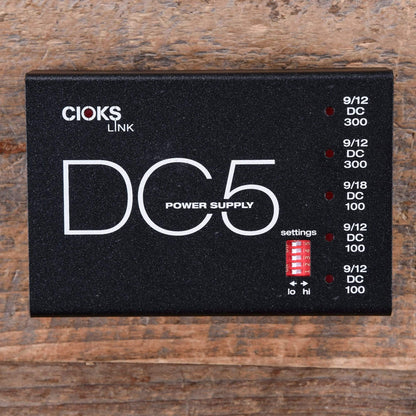 CIOKS DC5 Link 5 Isolated Outlets, 9, 12 and 18v DC Power Supply Effects and Pedals / Pedalboards and Power Supplies