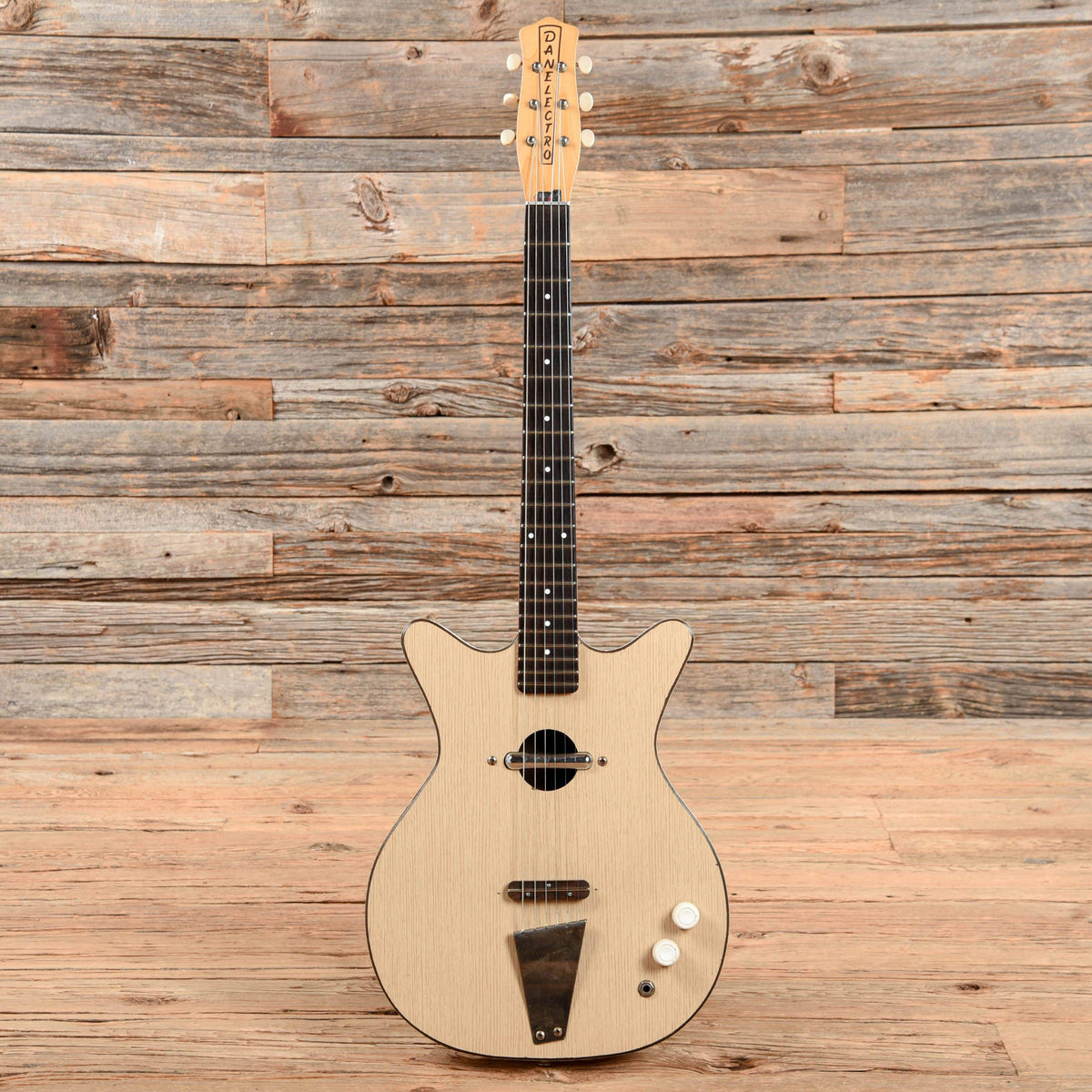Danelectro Convertible Natural 1963 Electric Guitars / Hollow Body