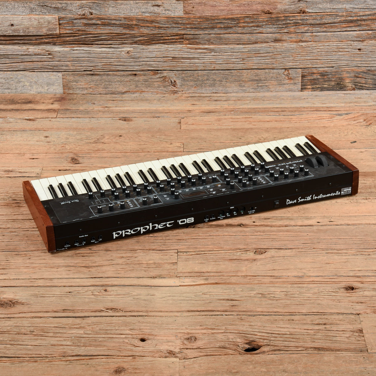 Dave Smith Instruments Prophet 08 61-Key 8-Voice Polyphonic Synthesizer Keyboards and Synths / Synths / Analog Synths