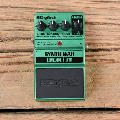 Digitech Synth Wah Envelope Filter Effects and Pedals / Wahs and Filters