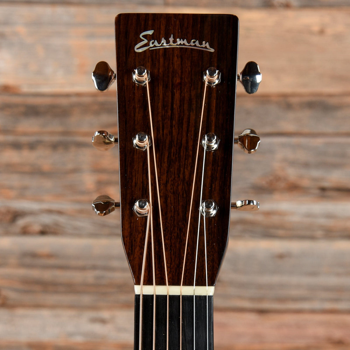 Eastman E20OM Orchestra Traditional Flattop Natural Acoustic Guitars / OM and Auditorium