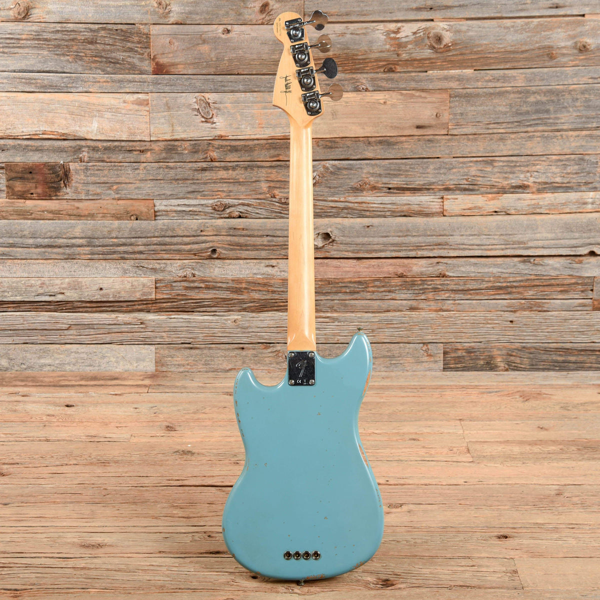 Fender Justin Meldal-Johnsen Road Worn Signature Mustang Bass Daphne Blue Bass Guitars / Short Scale