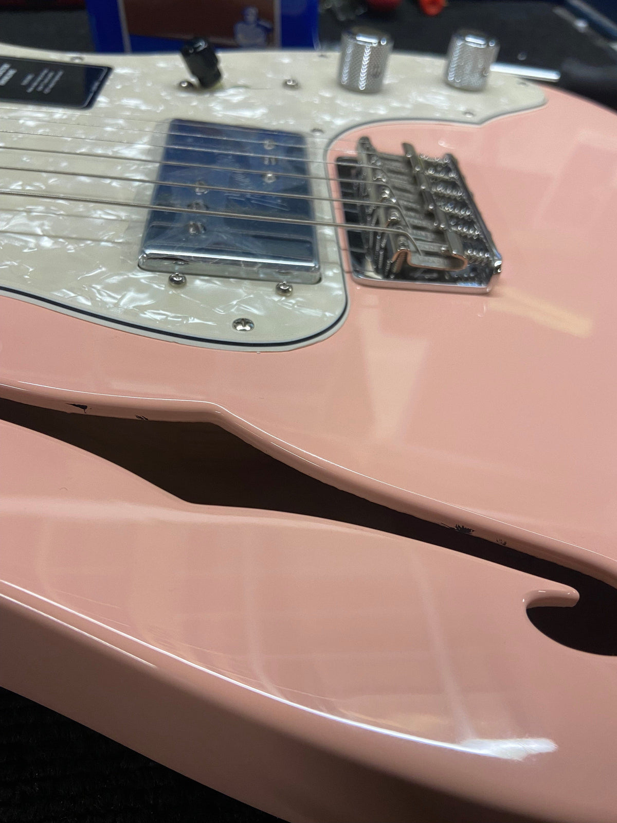 Fender Vintera '70s Telecaster Thinline Shell Pink w/4-Ply Aged Pearl Pickguard Electric Guitars / Semi-Hollow