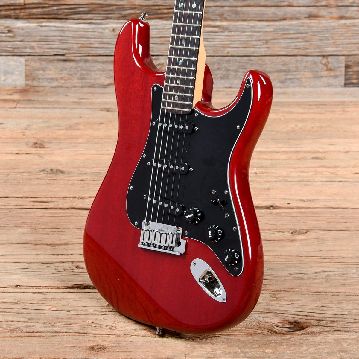 Fender American Deluxe Stratocaster Crimson Red 2004 Electric Guitars / Solid Body