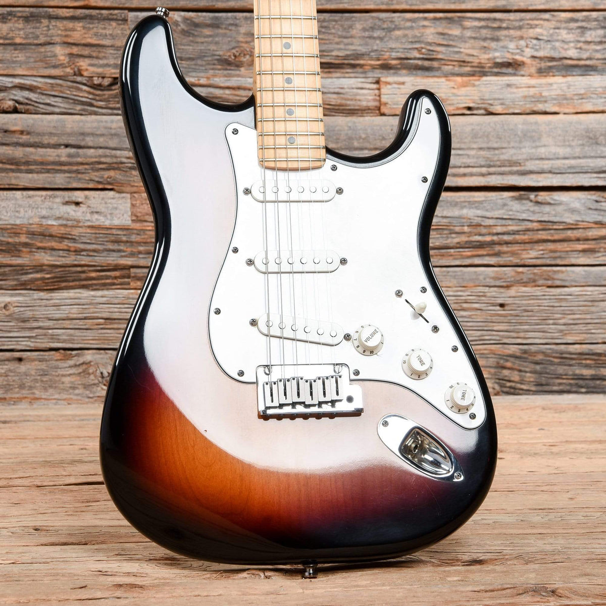 Fender American Standard Stratocaster Sunburst 1999 Electric Guitars / Solid Body