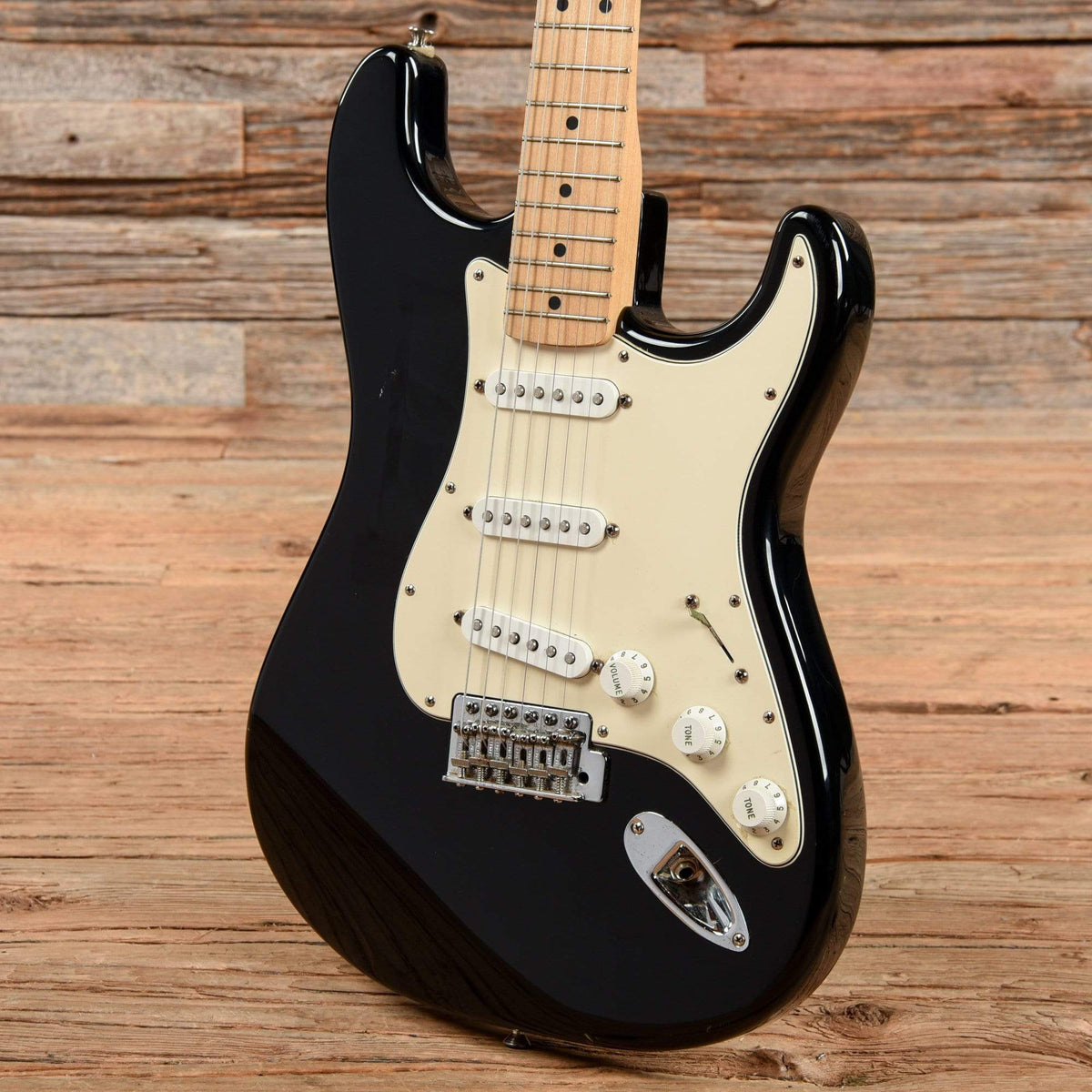 Fender Standard Stratocaster Black 2003 Electric Guitars / Solid Body