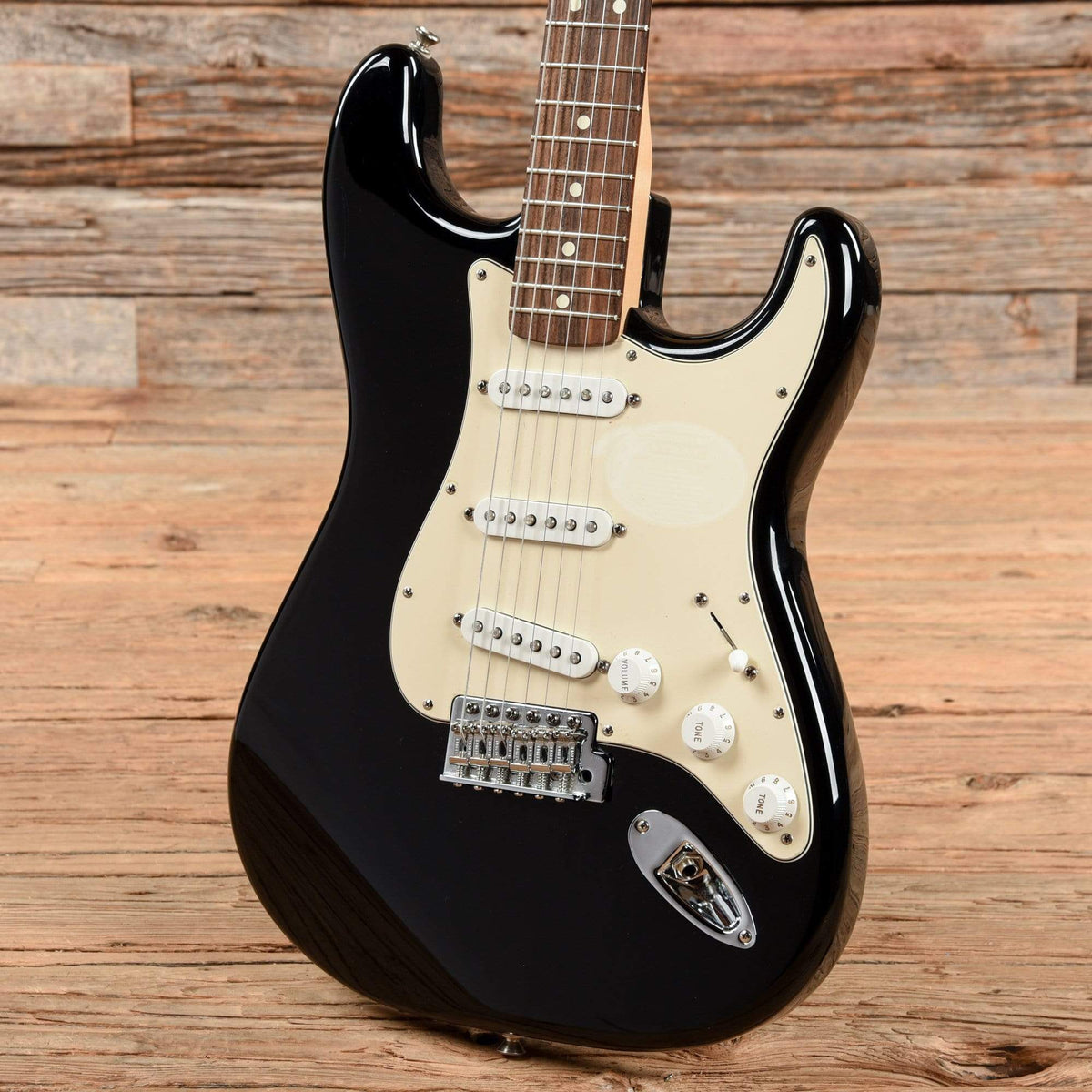 Fender Standard Stratocaster Black 2005 Electric Guitars / Solid Body