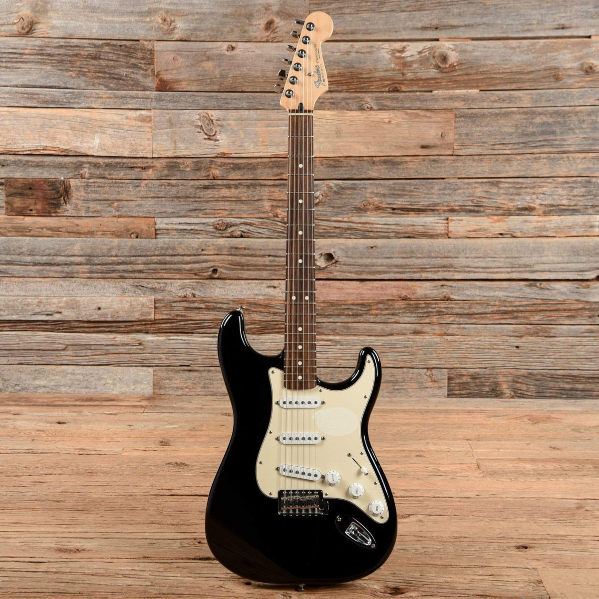 Fender Standard Stratocaster Black 2005 Electric Guitars / Solid Body