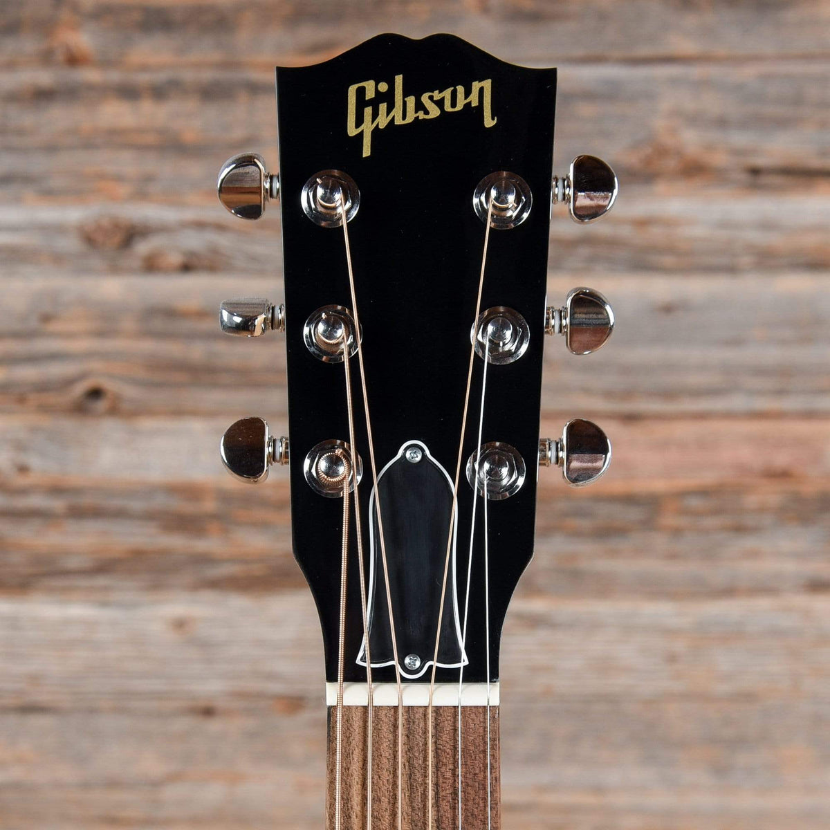 Gibson Montana J-15 Antique Natural w/Hardshell Case Acoustic Guitars / Built-in Electronics,Acoustic Guitars / Dreadnought