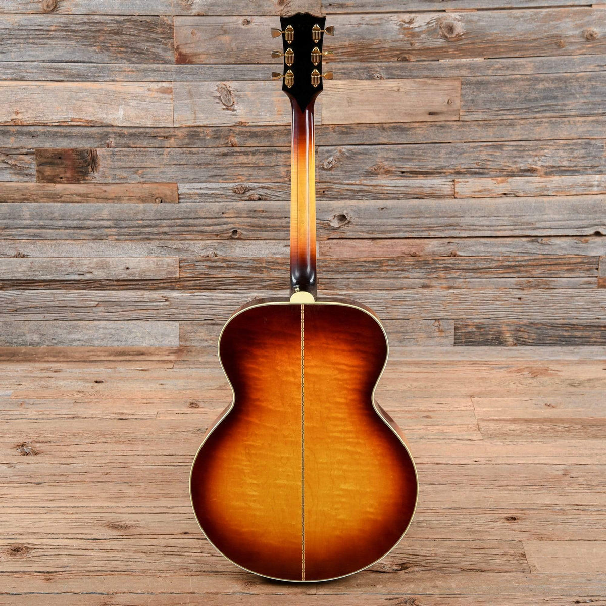 Gibson J-200 Sunburst 1964 Acoustic Guitars / Jumbo